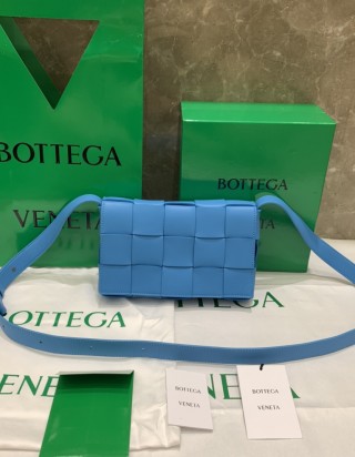 보테가 베네타 카세트 백