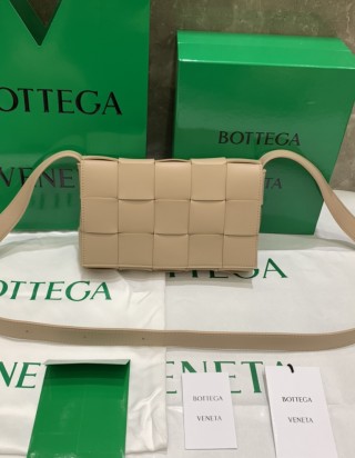 보테가 베네타 카세트 백