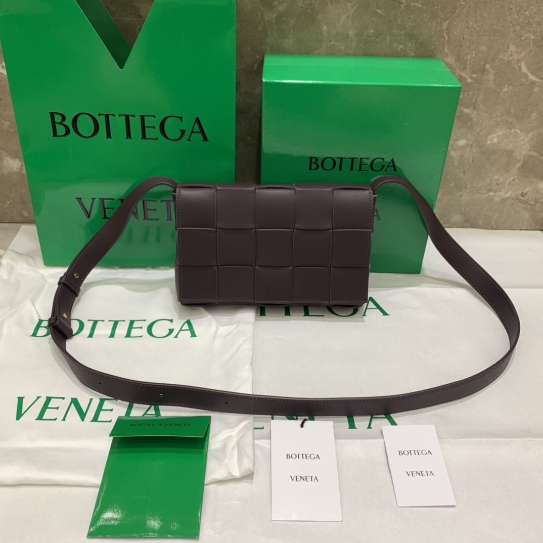 보테가 베네타 카세트 백