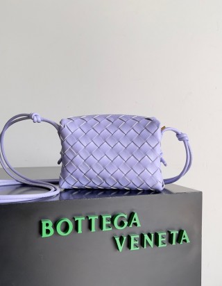 보테가 베네타 미니 루프 백