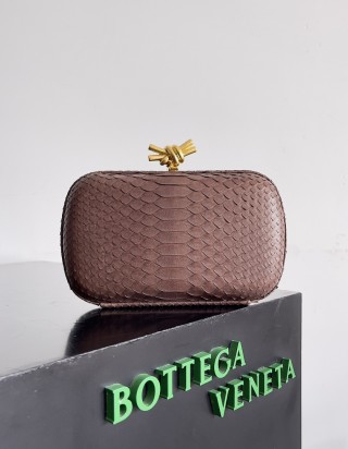 보테가 베네타 놋 백