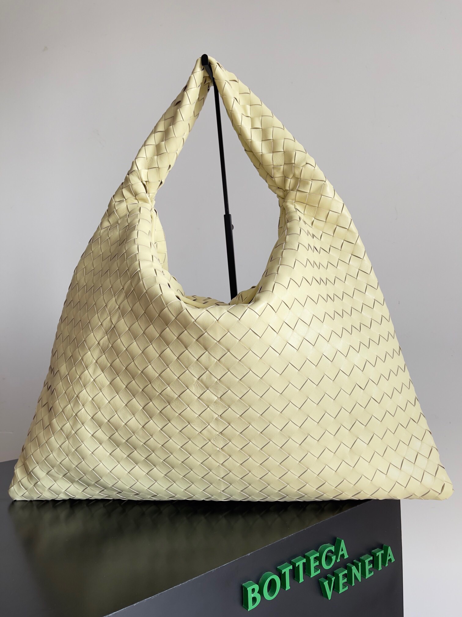 보테가 베네타 라지 홉