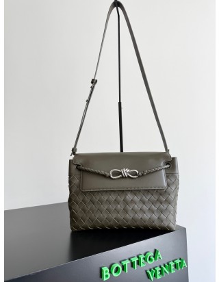 보테가 베네타 안디아모 스몰 메신저 백