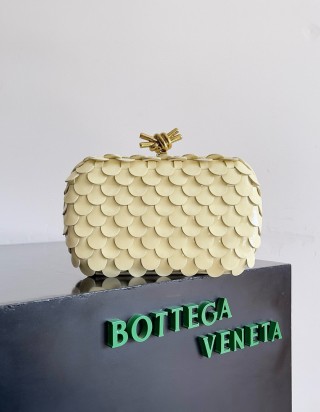 보테가 베네타 놋 백