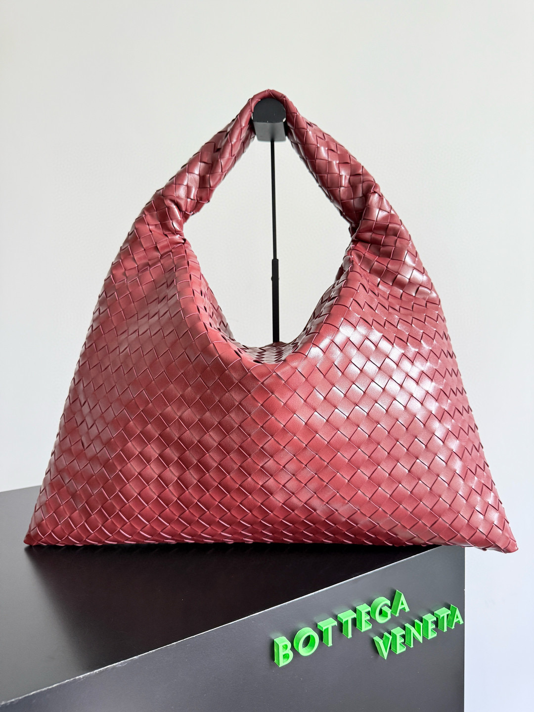 보테가 베네타 라지 홉