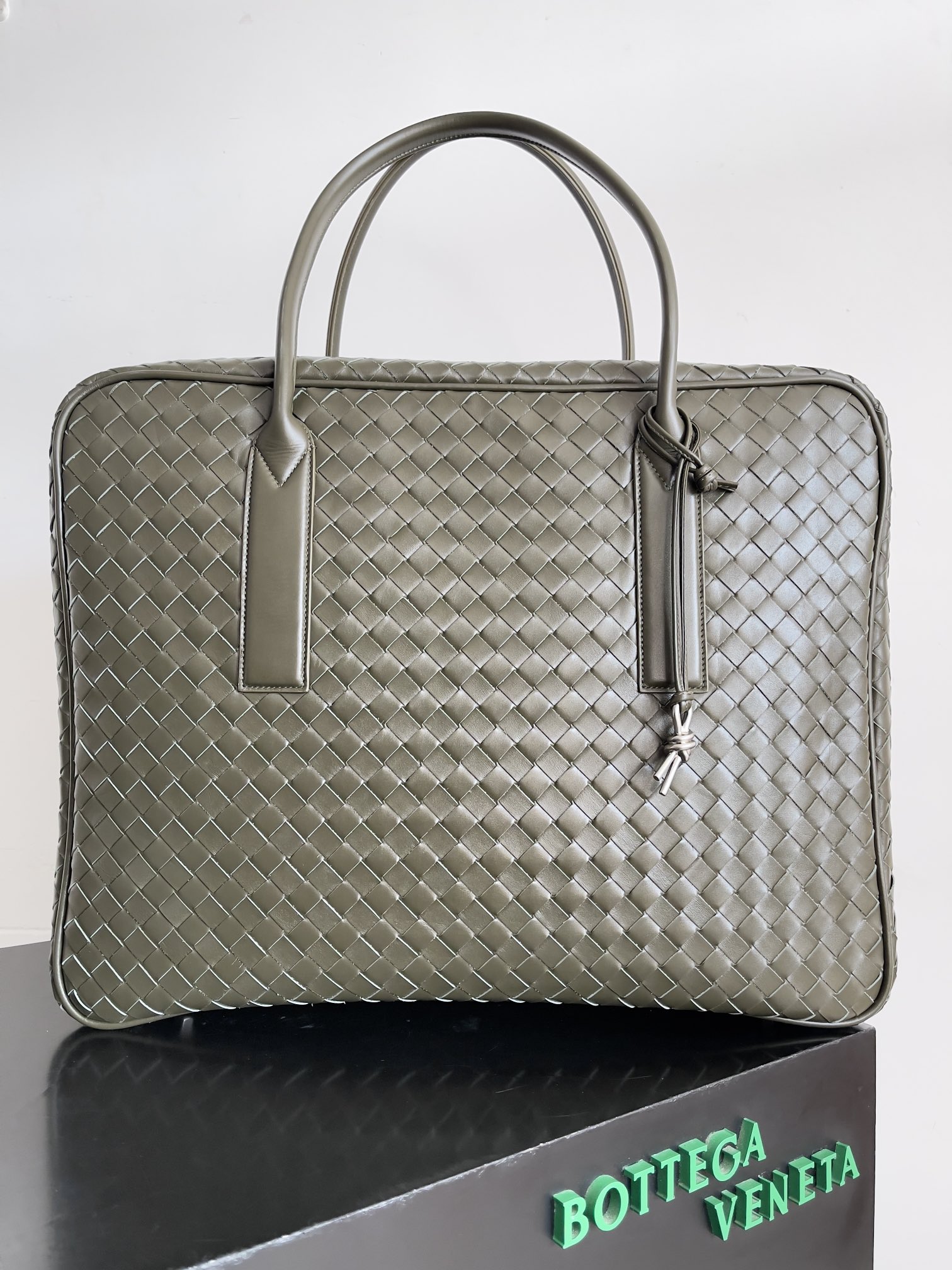 보테가 베네타 겟어웨이 브리스 케이스