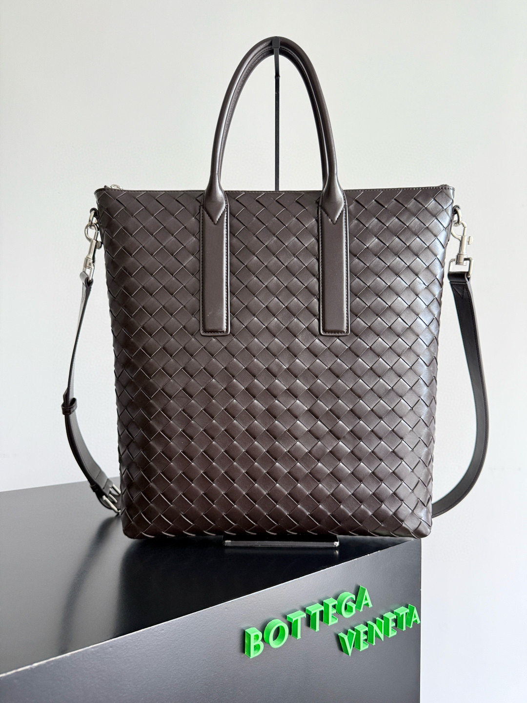 보테가 베네타 인트레치아토 지퍼 N/S 토트 백