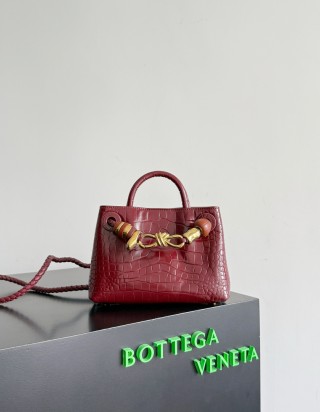 보테가 베네타 미니 안디아모