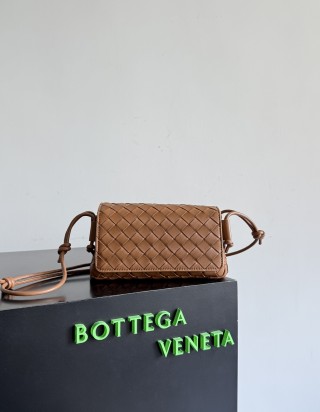 보테가 베네타 노뚜르노