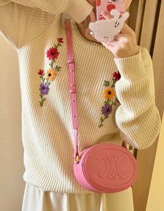 셀린느 오벌 펄스 퀴르 크로스 비치 백