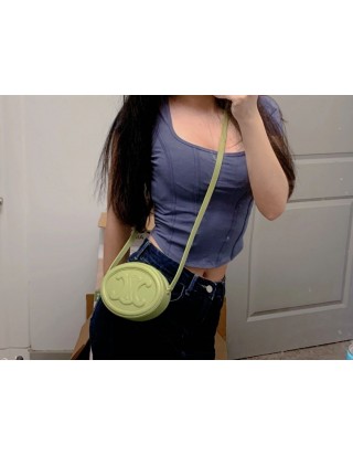 셀린느 오벌 펄스 퀴르 크로스 비치 백