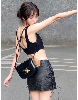 셀린느 틴 베사체