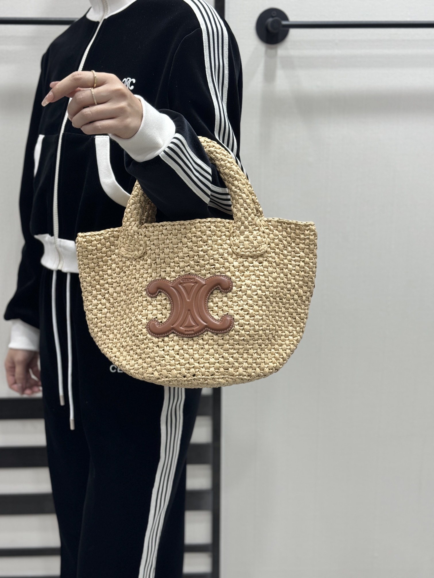 셀린느 라피아 스몰 바스켓 백