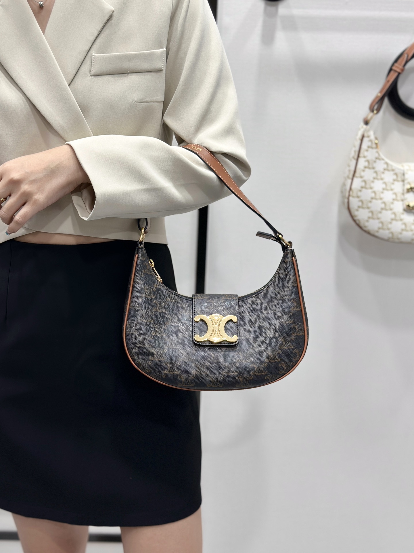 셀린느 아바 백