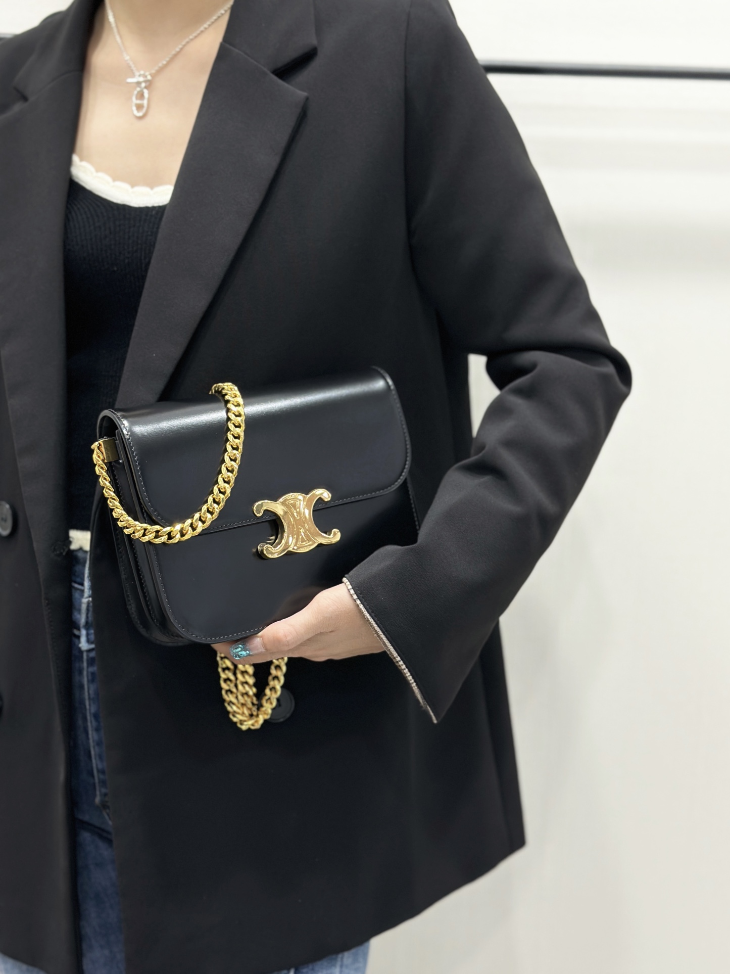 셀린느 클래식 트리옹프 미디움 체인 백