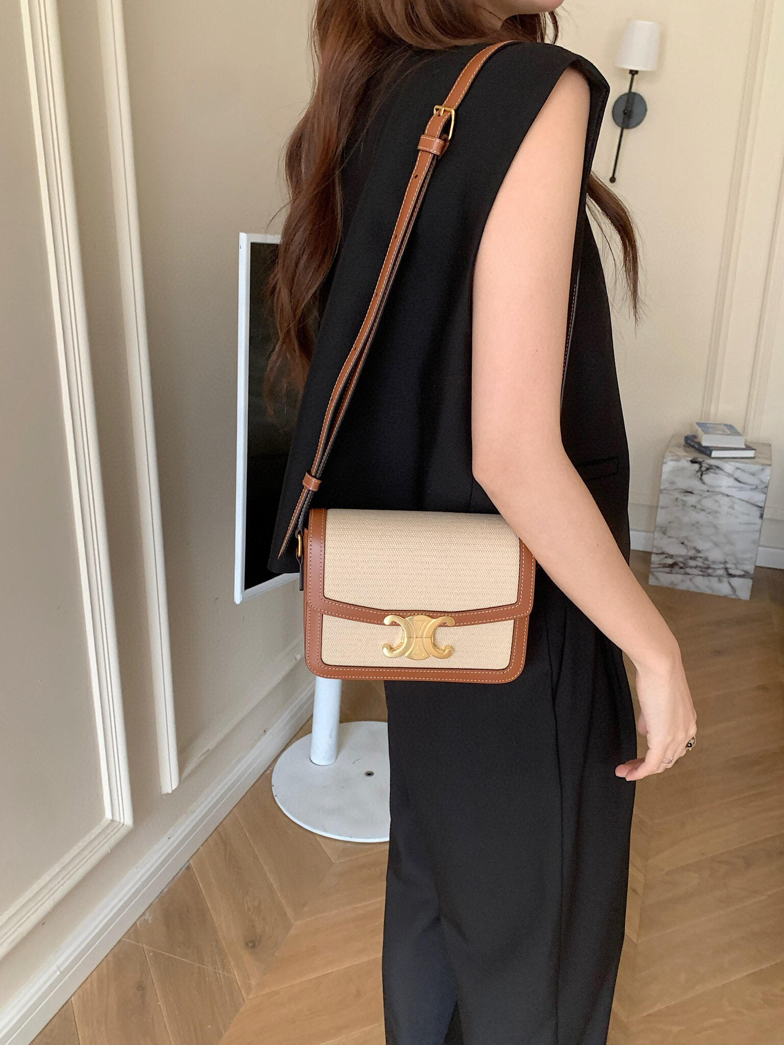 셀린느 틴 트리옹프 숄더백