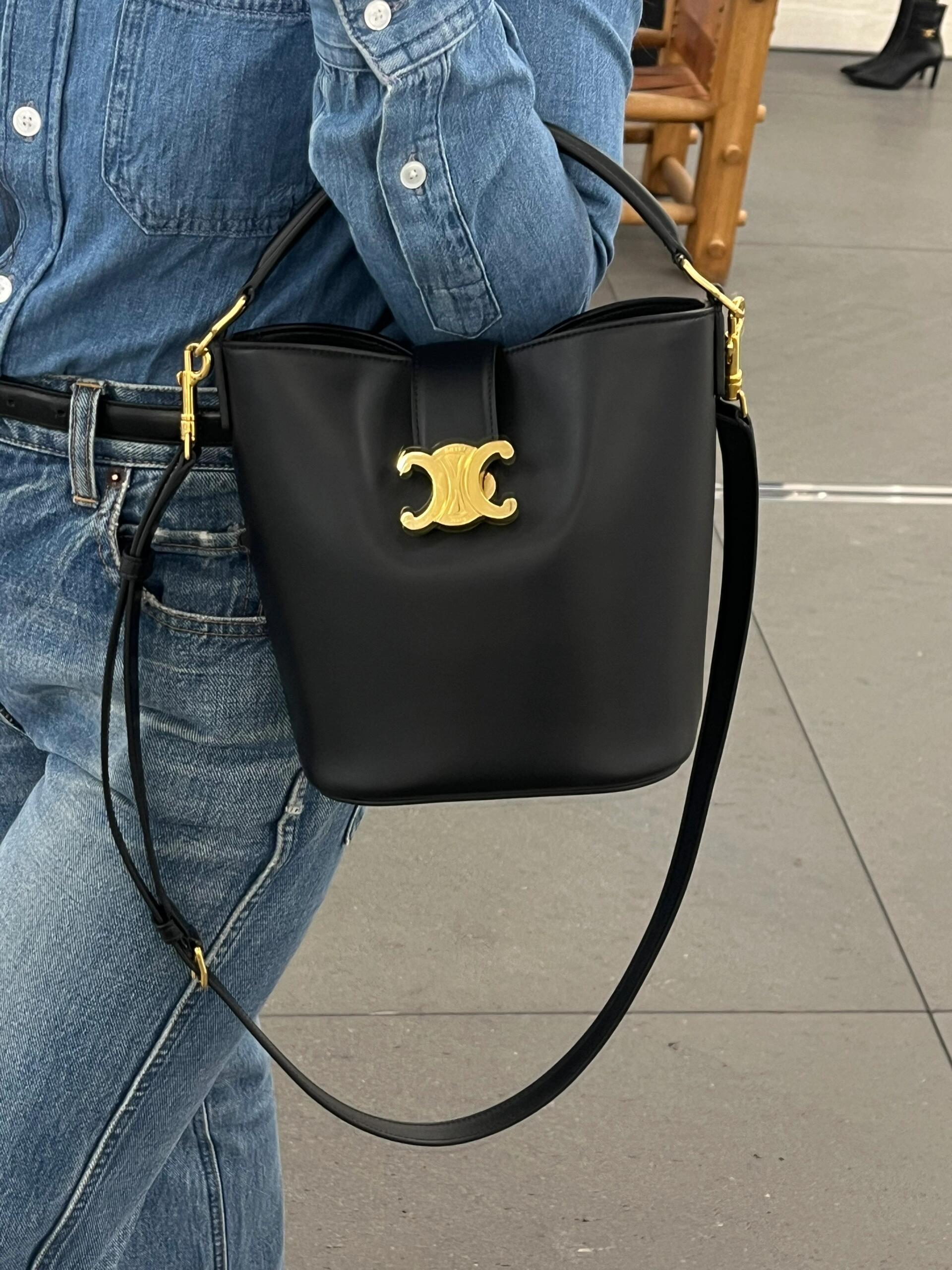 셀린느 루이즈 버킷 숄더 백 미디움