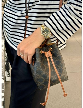 셀린느 마이크로 세일러 트리옹프