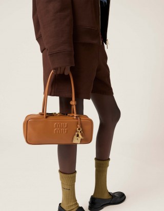 미우미우 보우 레더 백 스몰