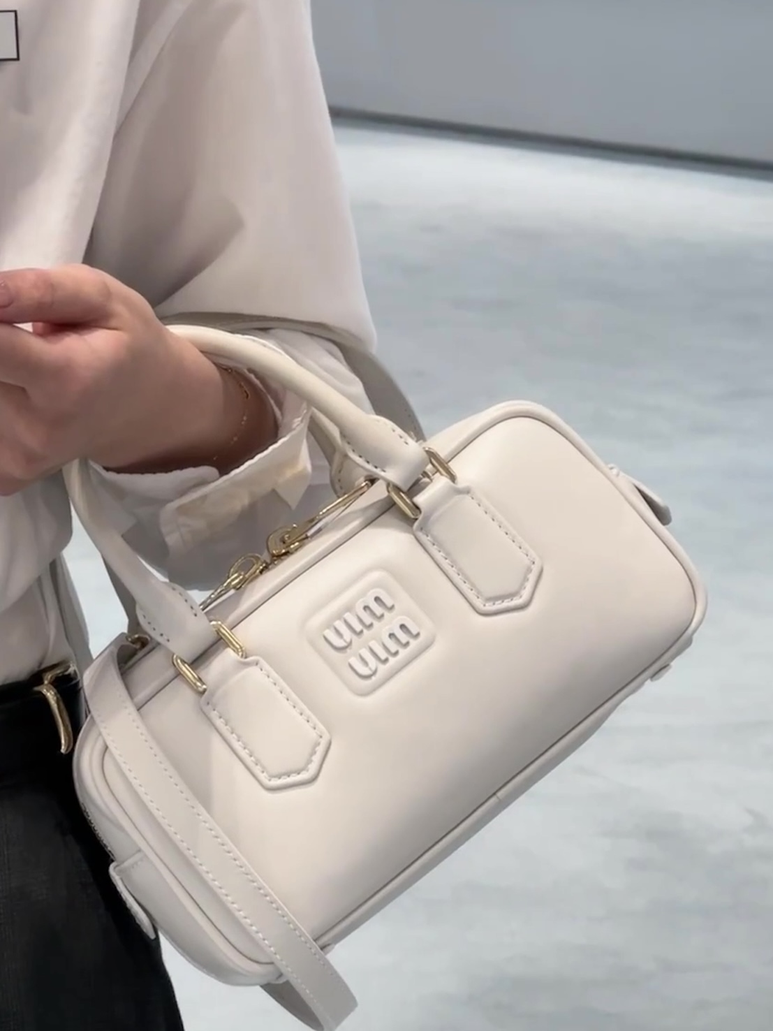 미우미우 아르카디 백 스몰