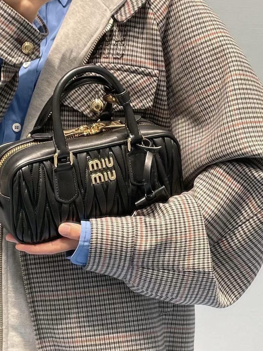 미우미우 아르카디 마테라세 나파 가죽 백 스몰