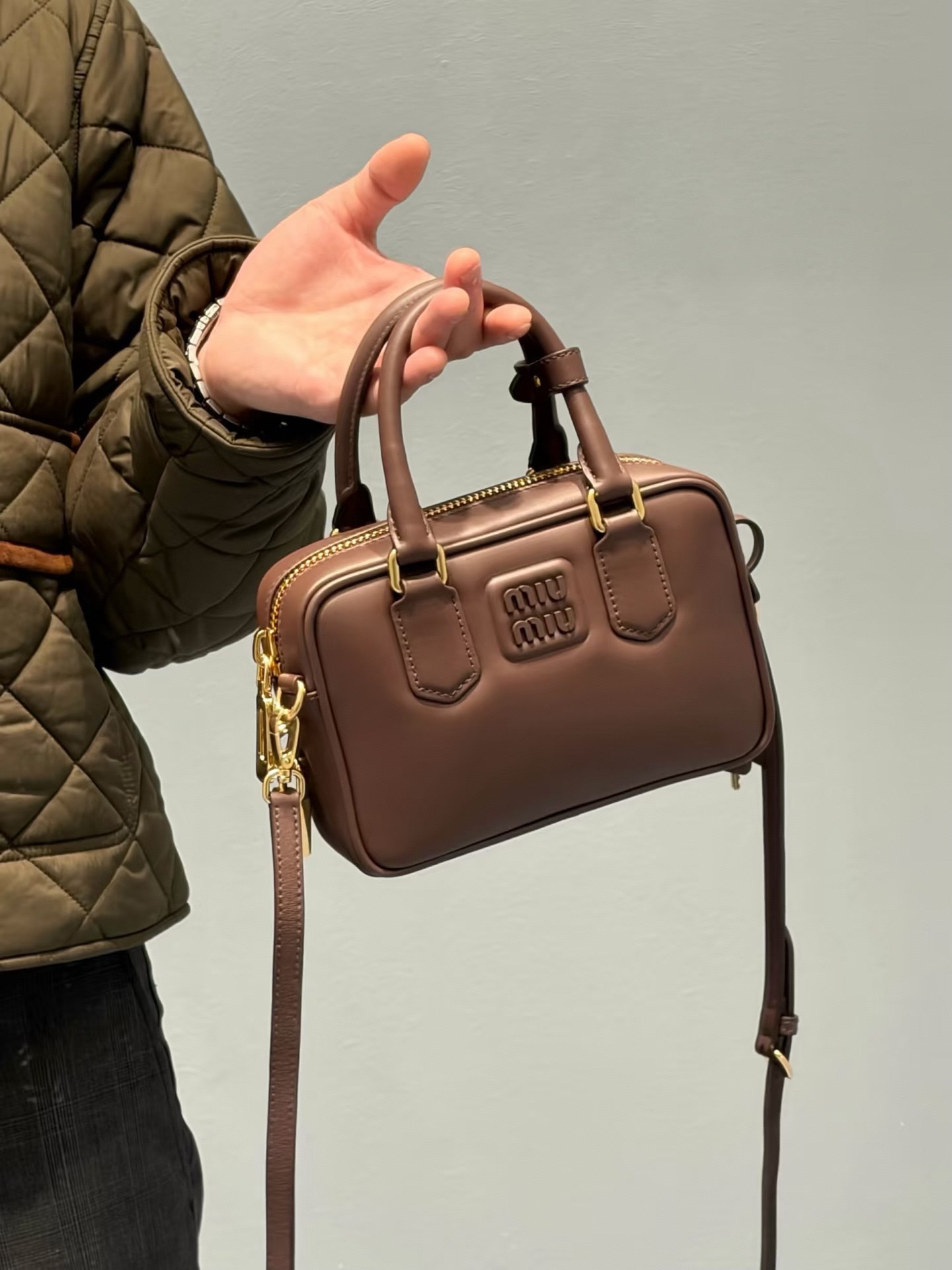 미우미우 아르카디 백 스몰