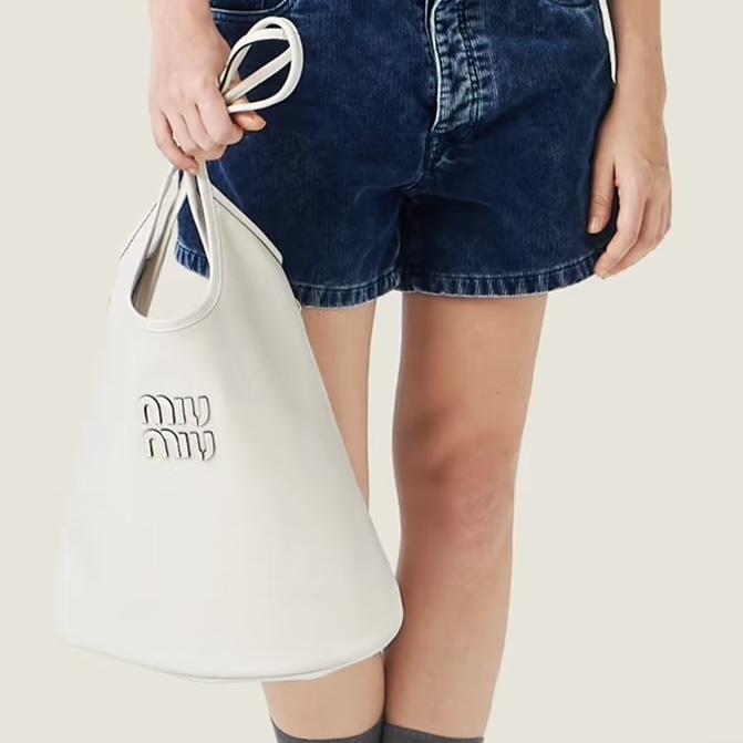 미우미우 아이비 캔버스 토트 백 라지