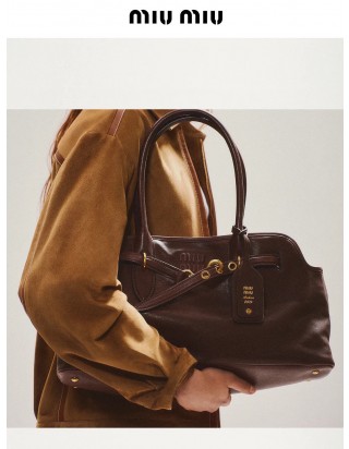 미우미우 아방뛰르 나파 가죽 백 라지