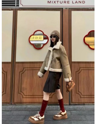 미우미우 아방뛰르 토트백 미니