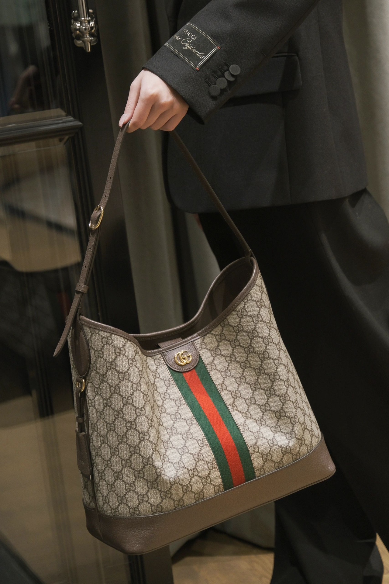 구찌 오피디아 미디움 숄더 백