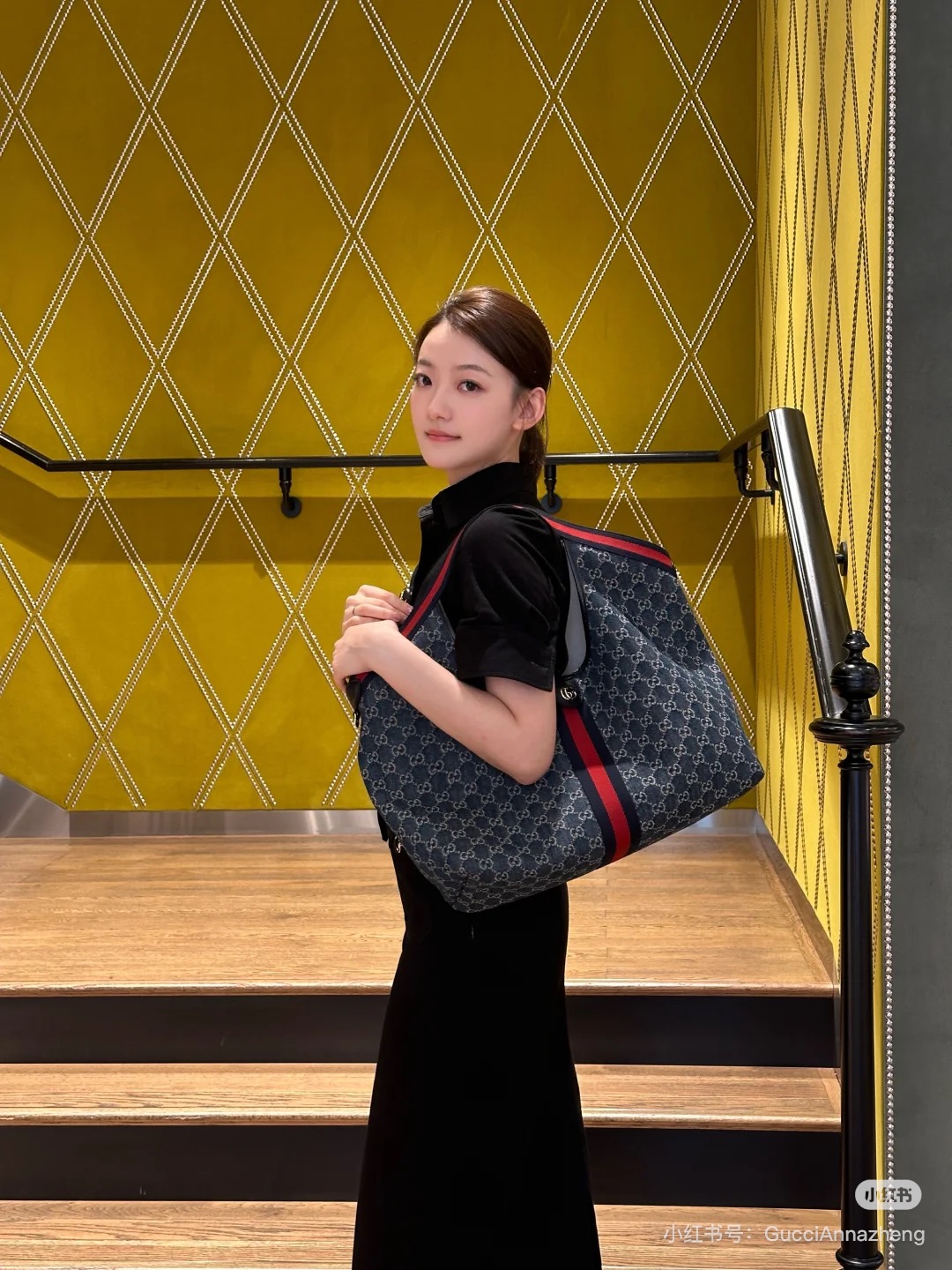 구찌 질리오 토트백 라지