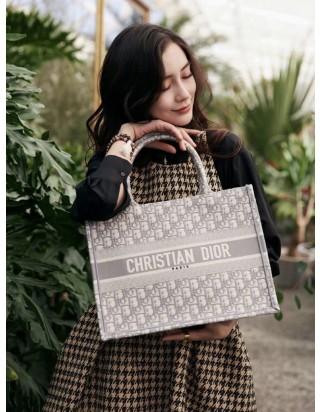 디올 북 토트 백 미디움
