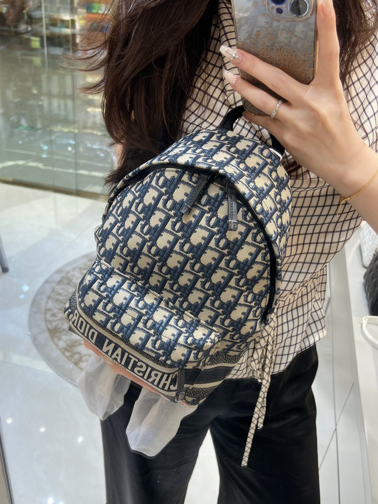 디올 트레블 백팩