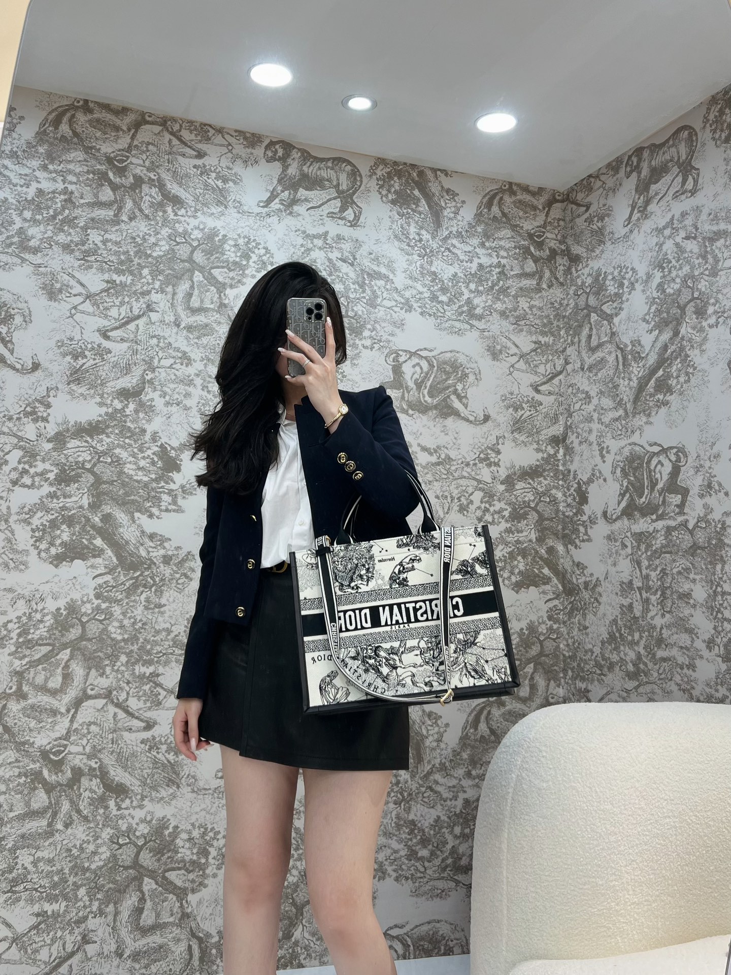 디올 북 토트백 미디움