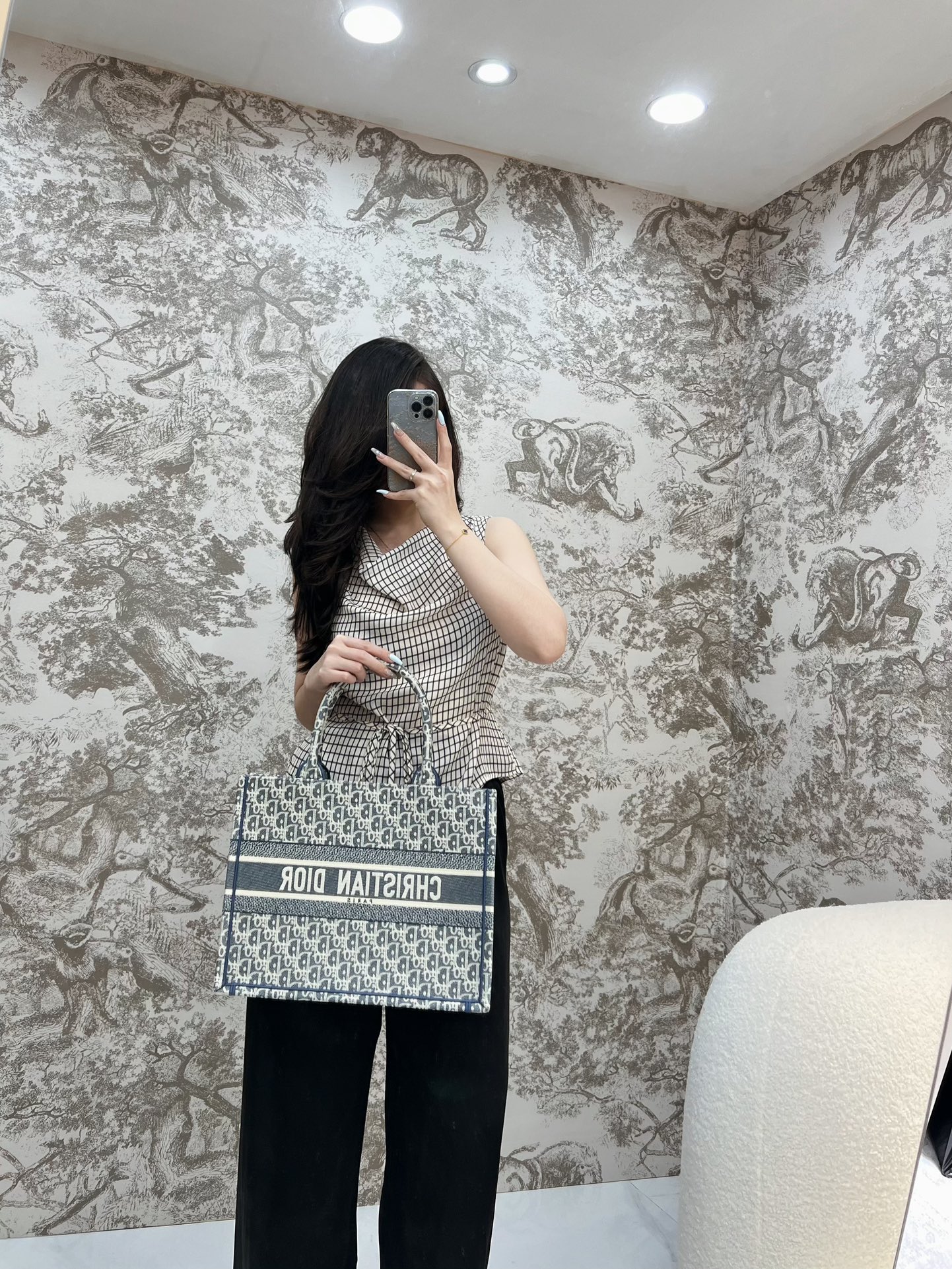 디올 북 토트백 미디움