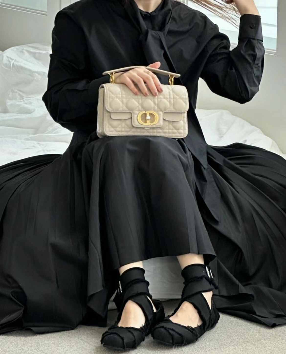 디올 졸리 탑 핸들백 스몰