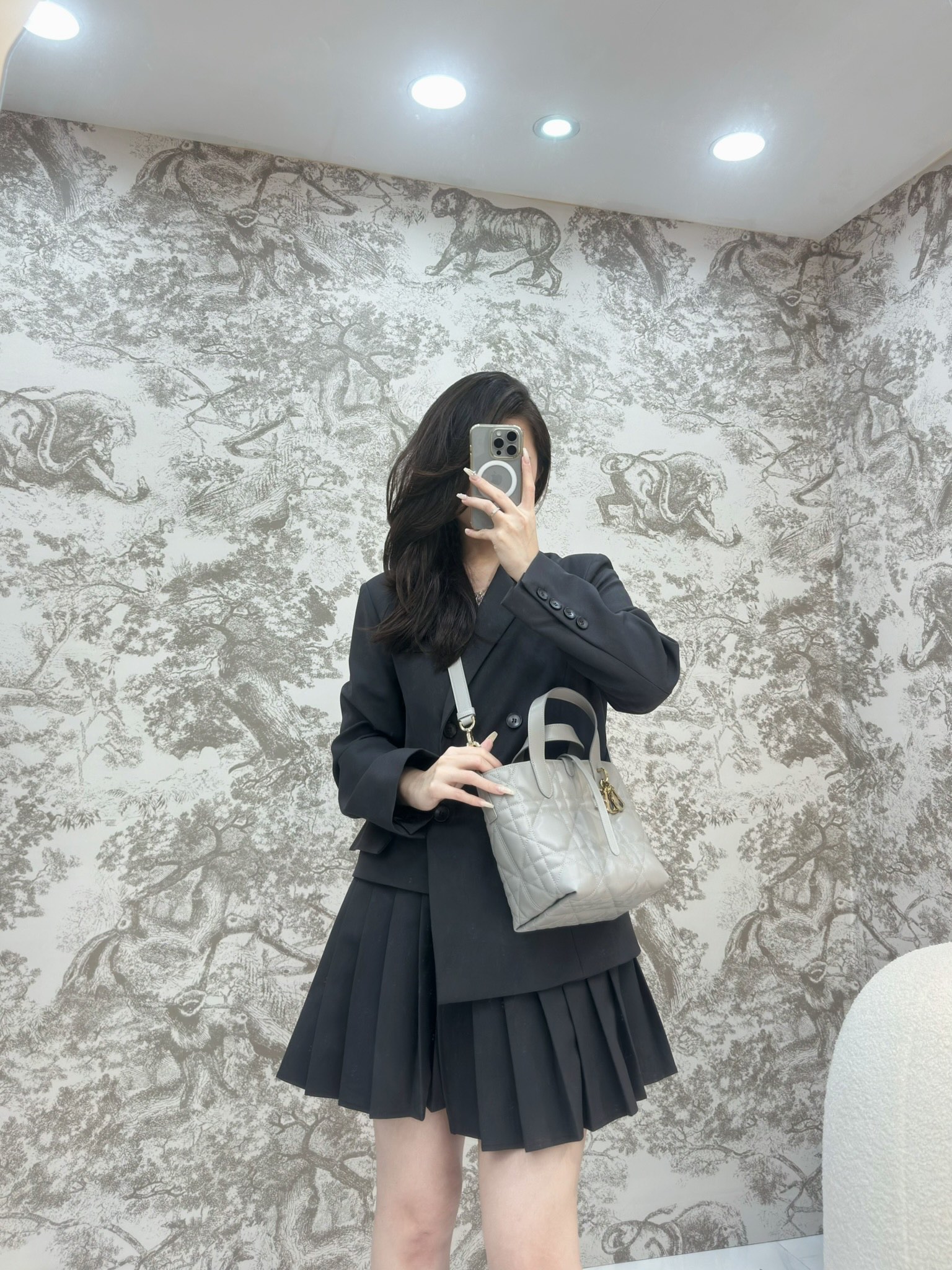 디올 뚜주흐 스몰 버티컬 토트 백