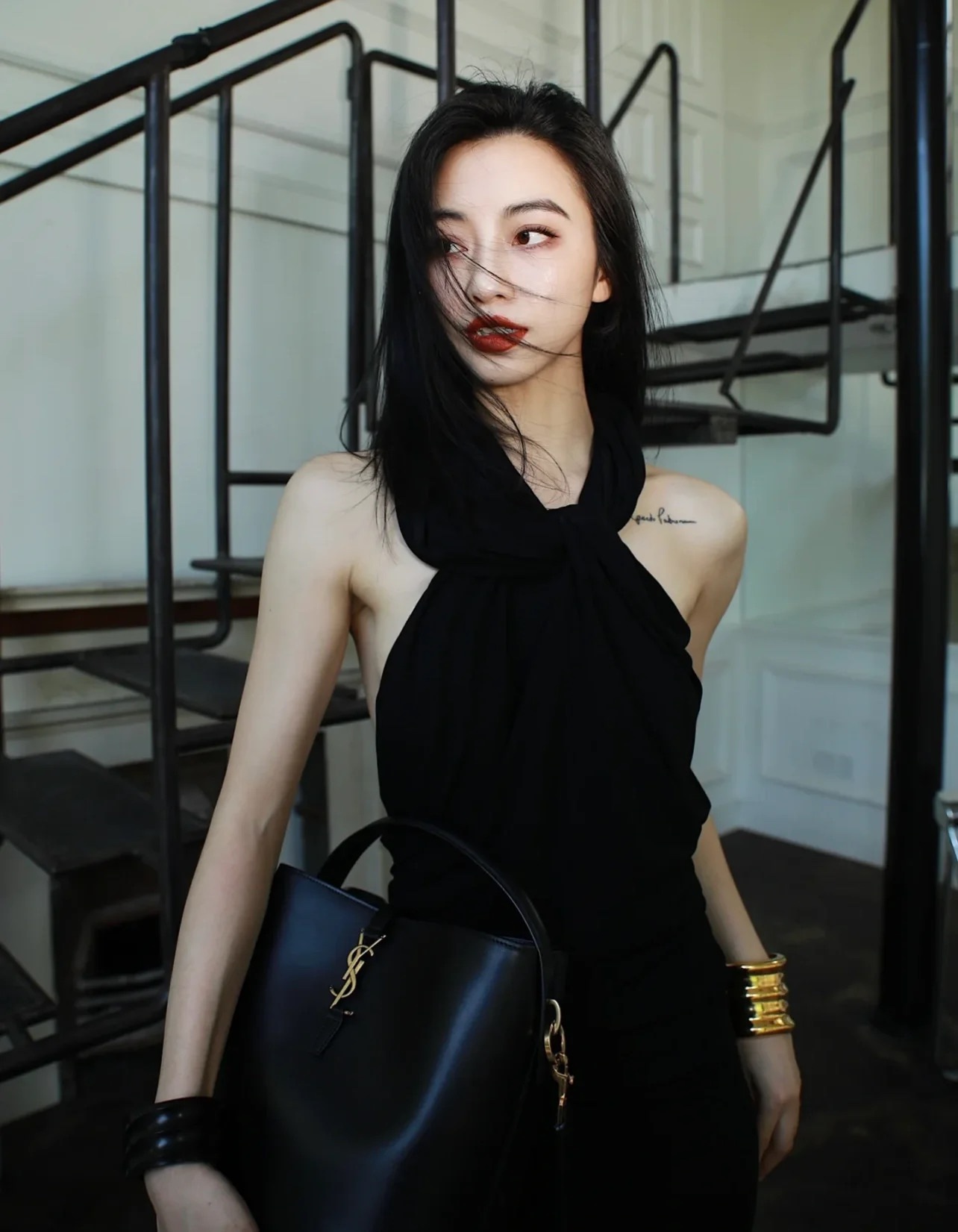 생로랑 LE 37 버킷백