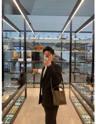 생로랑 LE 37 버킷백 미디움