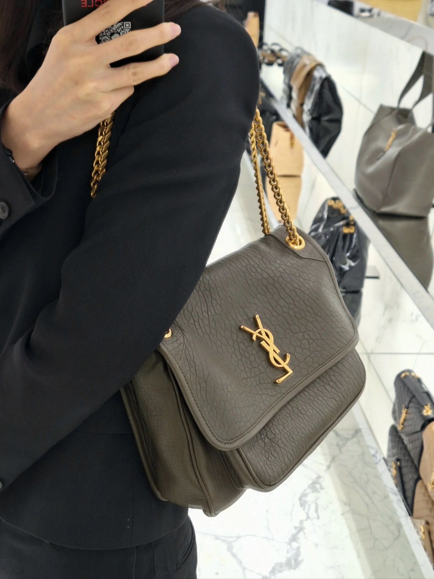 생로랑 니키 숄더백