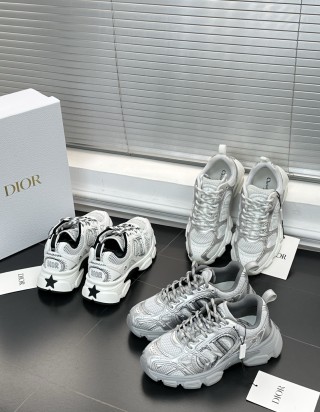 디올 크로노 스니커즈