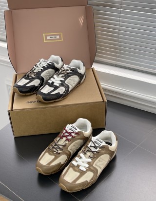 미우미우 X 뉴발란스 530 SL