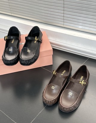 미우미우 스트랩 가죽 로퍼