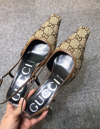 구찌 GG 크리스탈 슬링백 펌프스