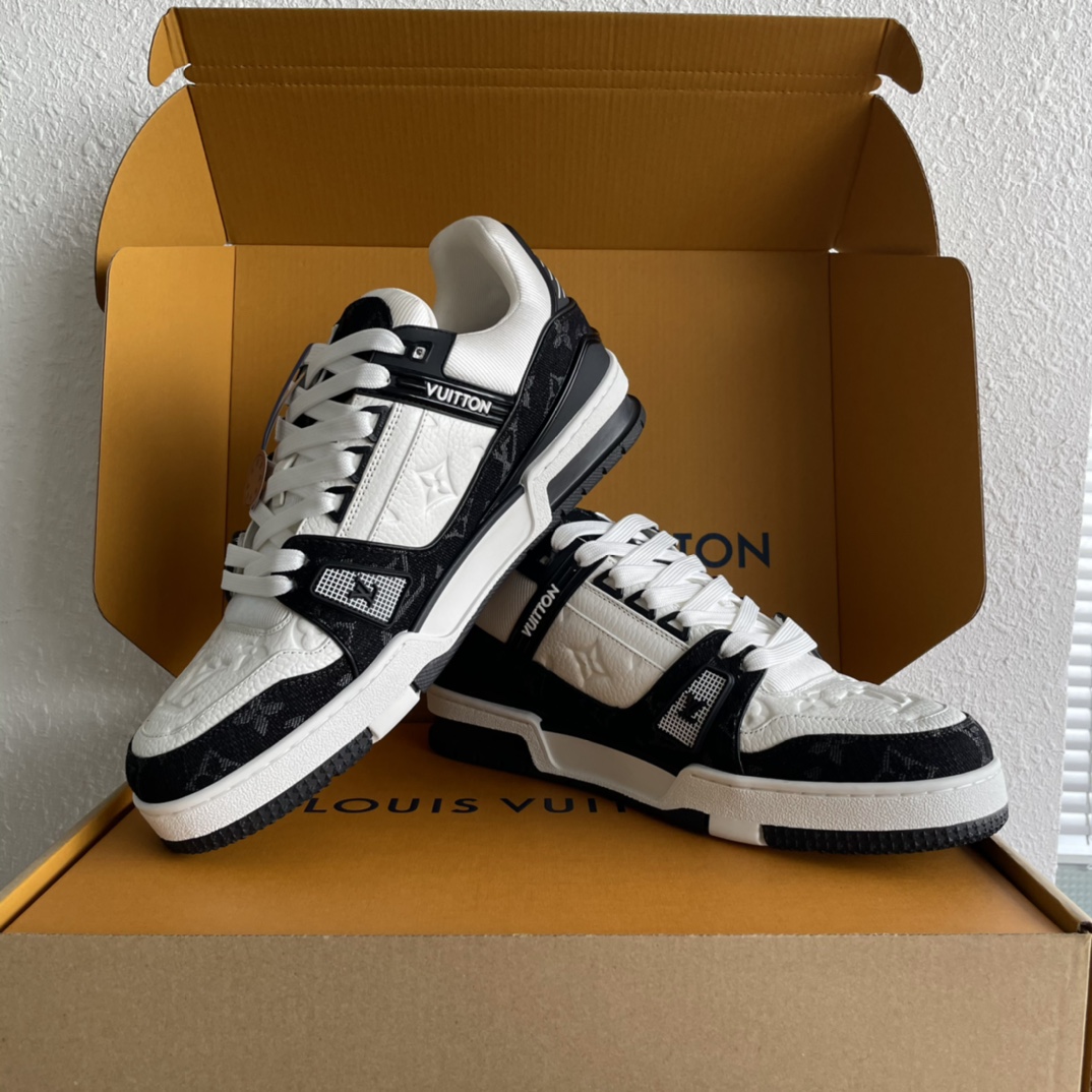 루이비통 트레이너 스니커즈