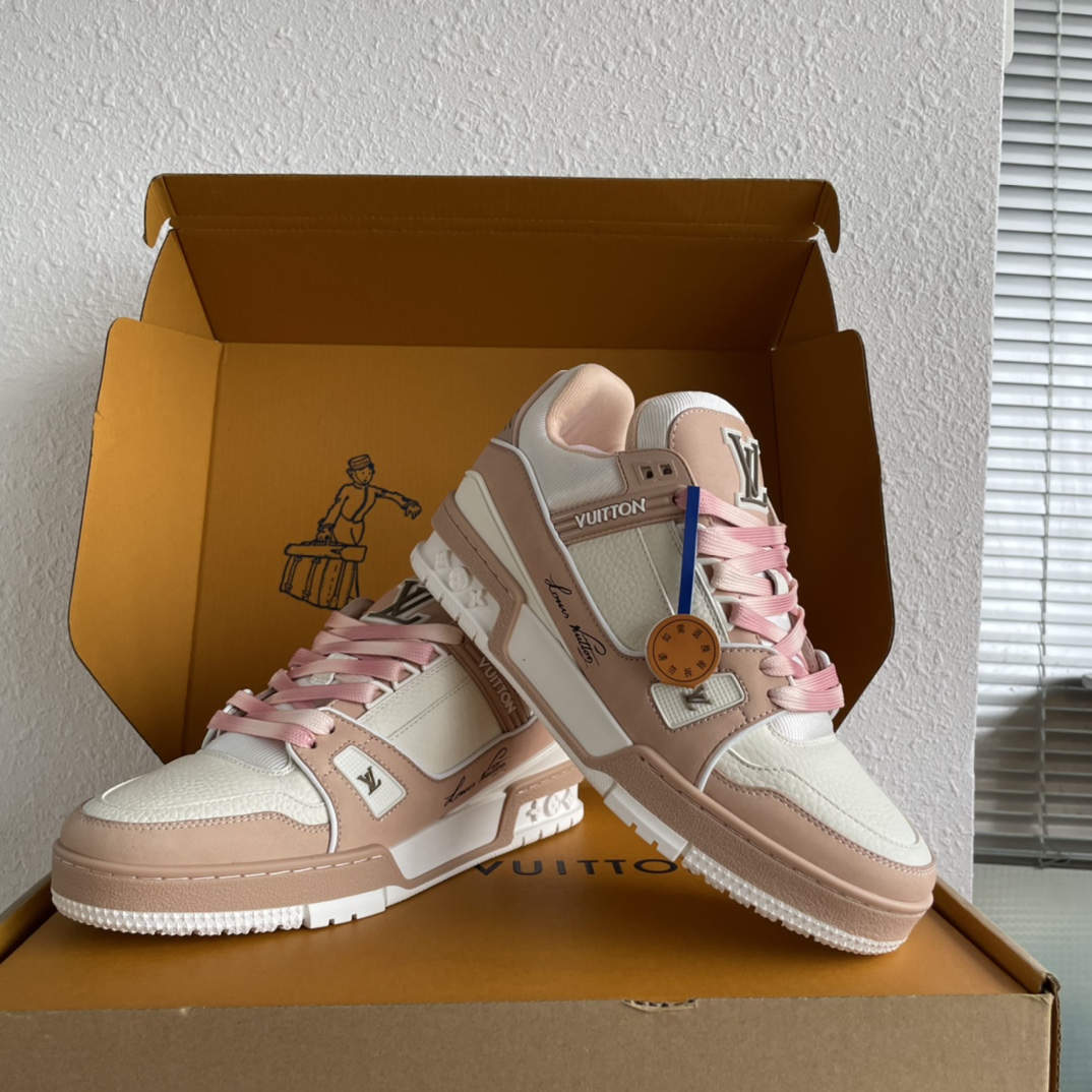 루이비통 트레이너 스니커즈