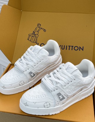 루이비통 트레이너 스니커즈