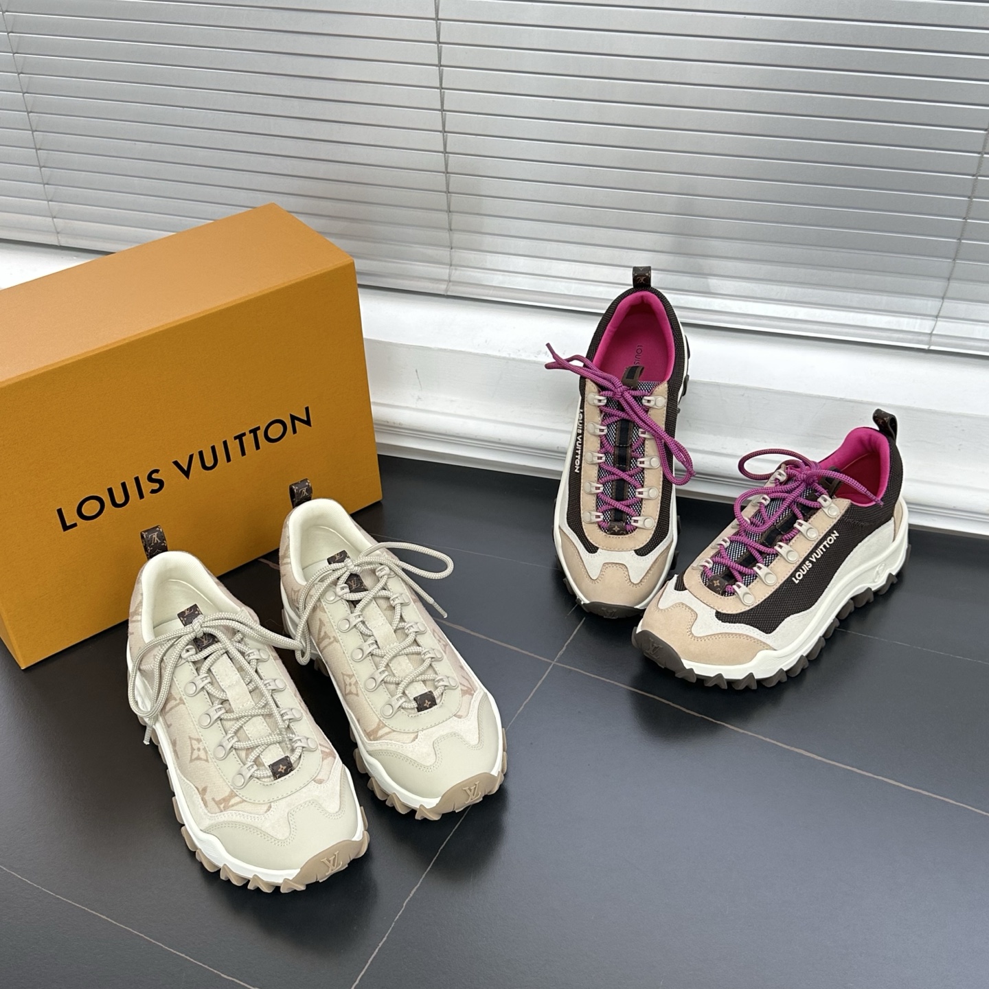 루이비통 러쉬 익스플로러