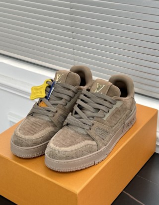 루이비통 트레이너 스니커즈