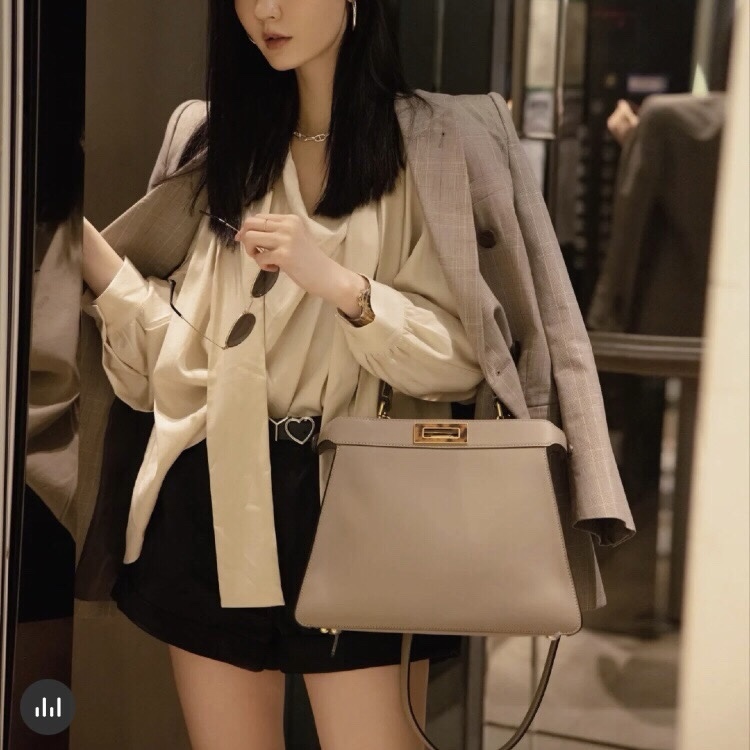 펜디 피카부 아이 씨 유